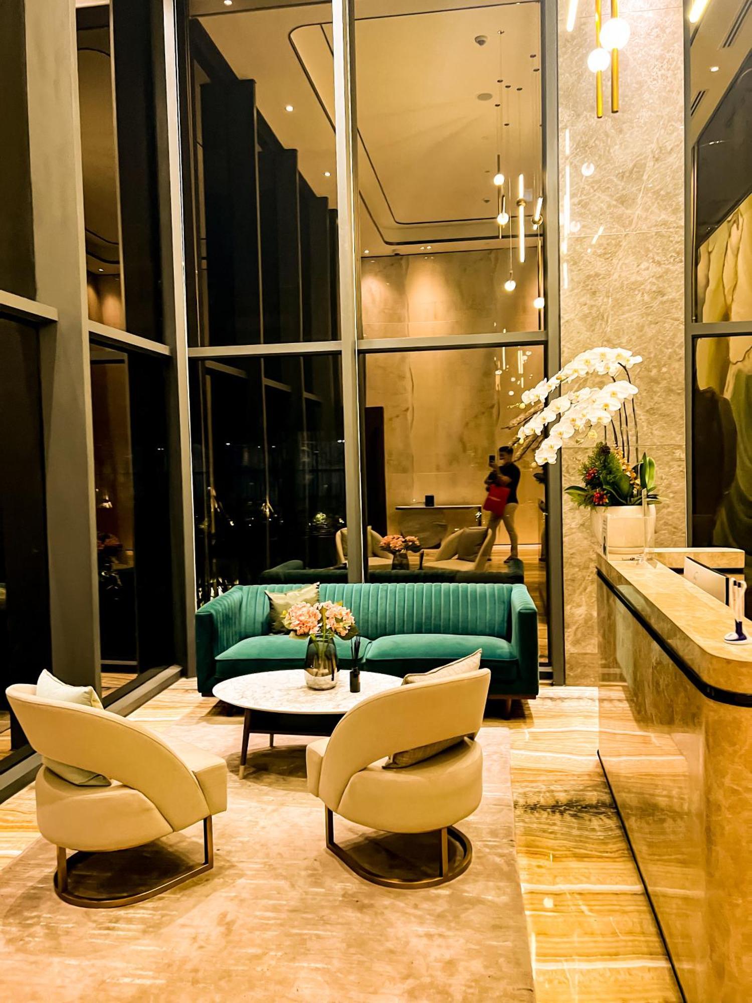 Marq Luxury 25 Gym Center, Infinity Pool Apartment *
