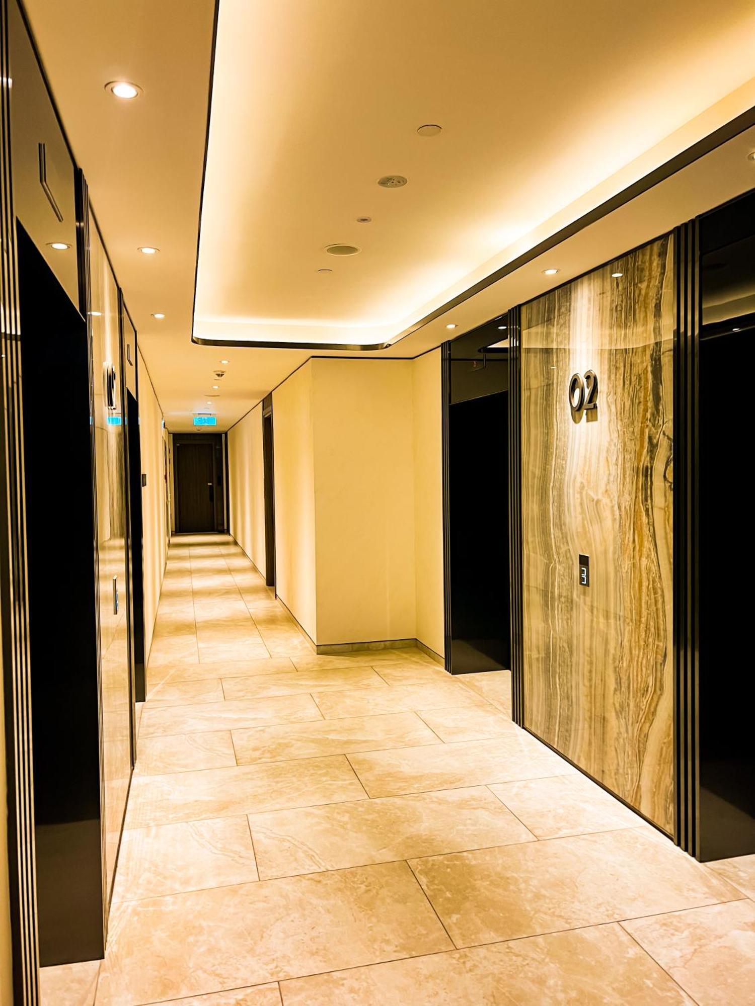 Marq Luxury 25 Gym Center, Infinity Pool Ho Chi Minh City
