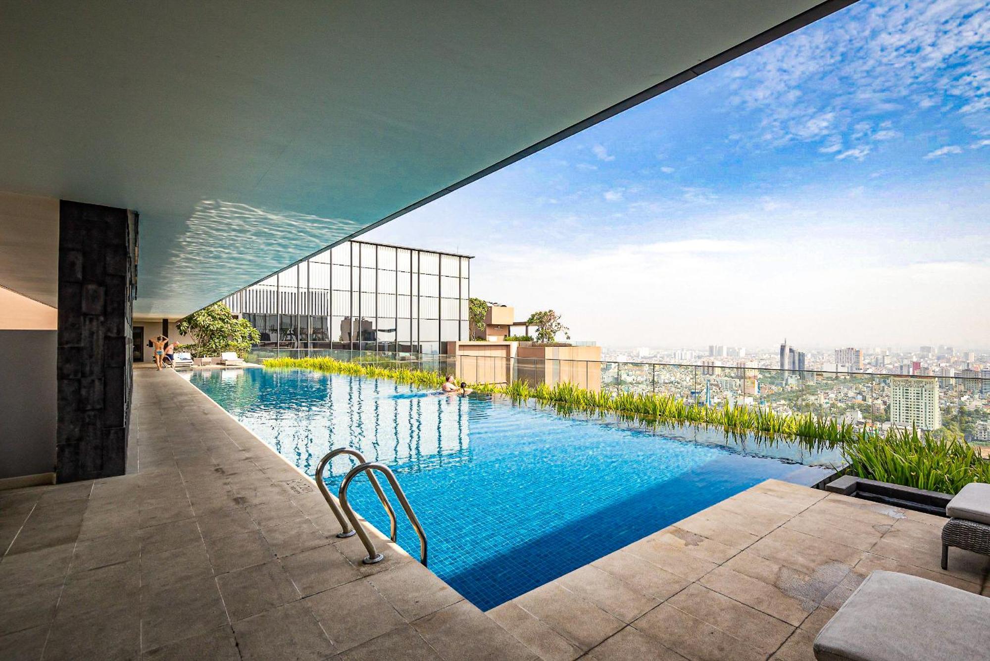 Apartment Marq Luxury 25 Gym Center, Infinity Pool